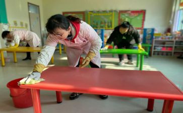 幼儿园保育员中班工作总结优质7篇