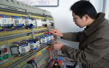 医院电工班工作总结5篇