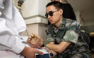 杜富国事迹心得体会8篇
