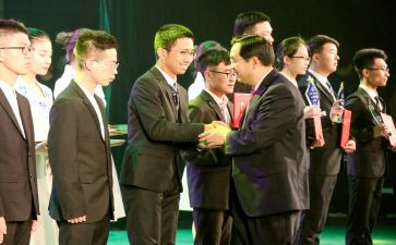 教师演讲获奖演讲稿5篇