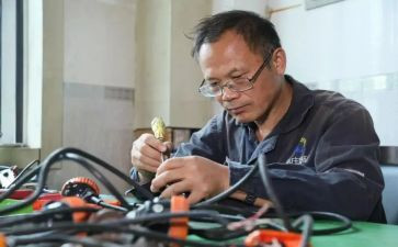 机电工年终工作总结参考6篇