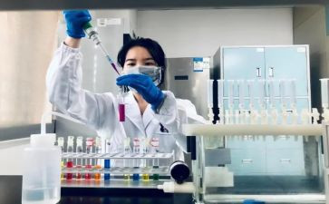 学校实验室工作总结6篇