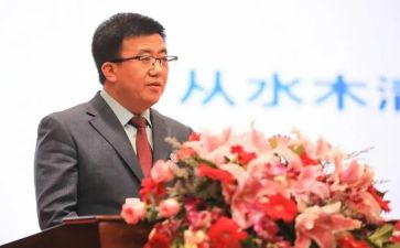 副校长个人年度工作总结6篇