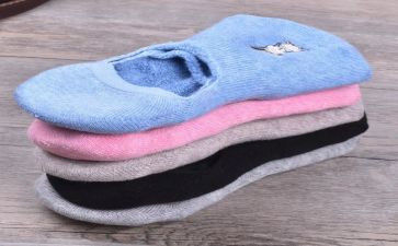 幼儿园叠袜子教案5篇