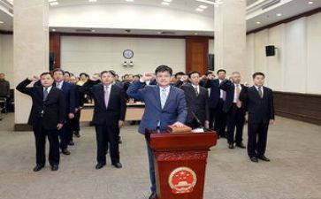 行政专员年终工作总结精选8篇