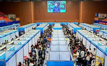 社区专职述职报告7篇